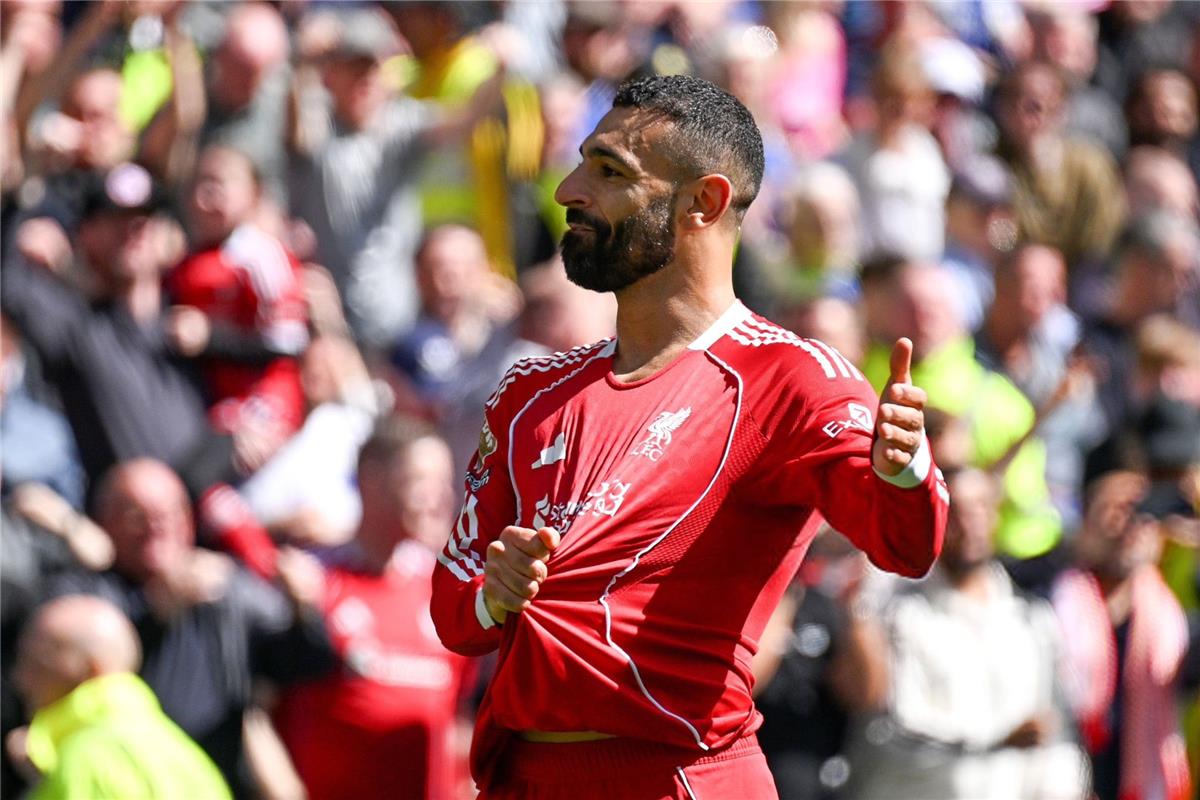 حارس ليفربول: التدريب مع محمد صلاح حلم كل طفل