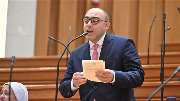 النائب أحمد علاء يتقدم بطلب إحاطة بشأن تعثر منظومة النقل البديلة لترام الرمل بالإسكندرية