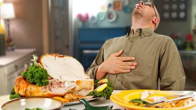 ما هي أسباب الشعور بالخمول بعد الإفطار؟