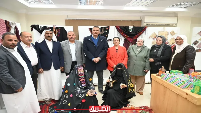 محافظ جنوب سيناء يفتتح معرض «أهلًا رمضان» للفنون التشكيلية ويشيد بالأعمال الفنية للمرأة السيناوية