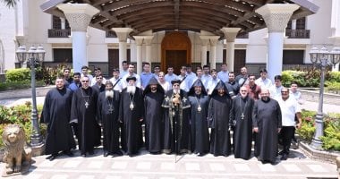 البابا تواضروس يستقبل وفد المعهد اللاهوتي والمدرسة الإكليريكية الأرمينية
