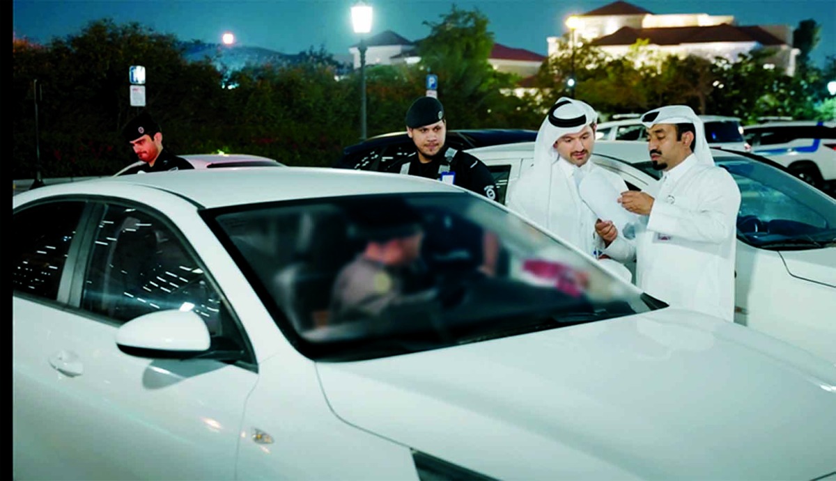 ‫ «المواصلات» تنفذ حملة تفتيشية على سيارات الليموزين