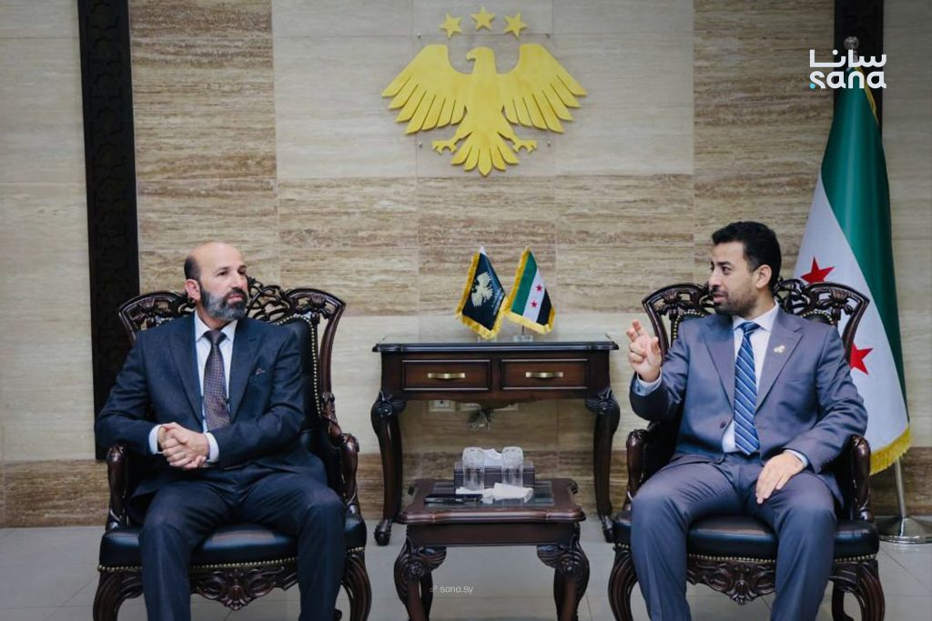 وزير الصحة ومحافظ الرقة يبحثان خطة دعم القطاع الصحي وإعادة تأهيل منشآته