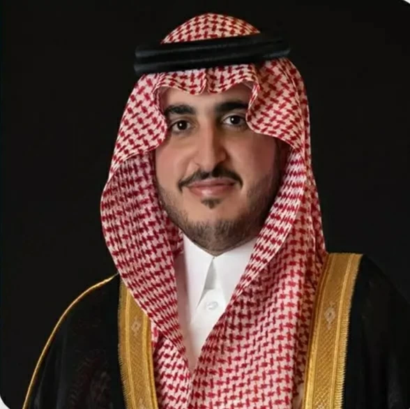 أمير الجوف يعزّي مدير إدارة الدفاع المدني بطبرجل في وفاة ابنه