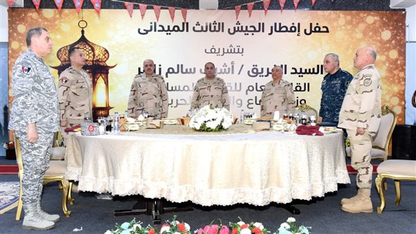 وزير الدفاع يلتقى مقاتلى الجيش الثالث الميدانى وقوات شرق القناة لمكافحة الإرهاب