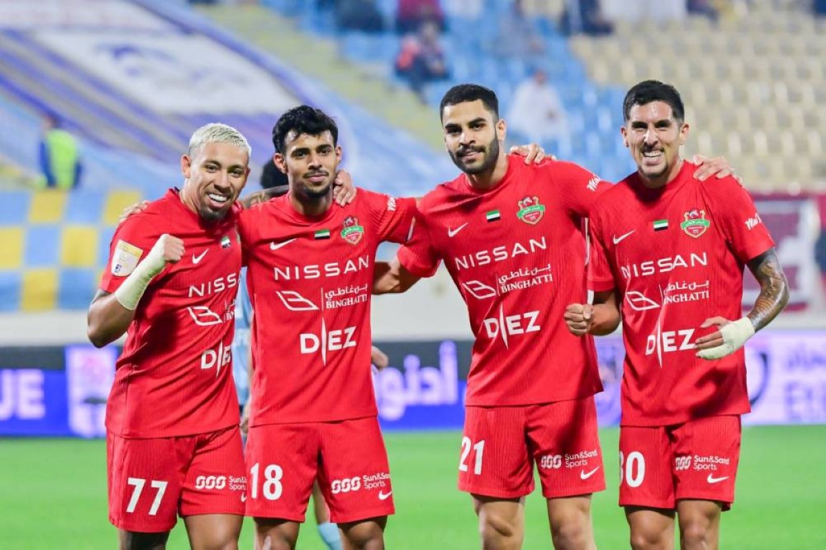 شباب الأهلي ينقض على الصدارة بفوز قاسٍ على الظفرة ويستعيد مهاجمه أزمون