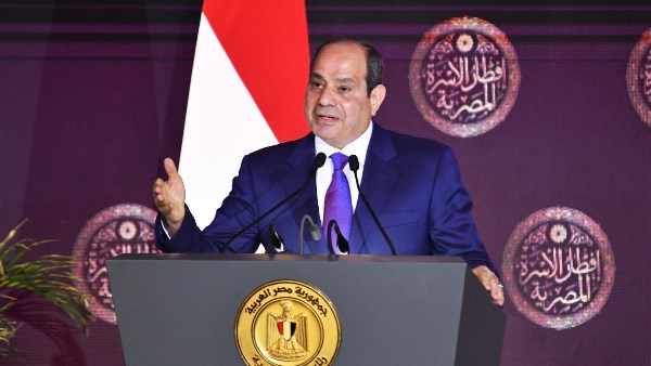 الرئيس السيسي: "صنع في مصر" هدف استراتيجي لبناء اقتصاد قوي ومستدام