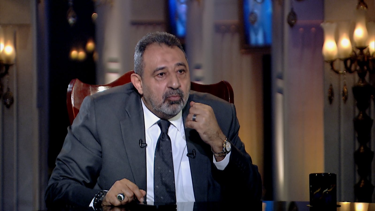 البلدوزر : معنديش مشاكل مع المعلم .. وهذا سبب خلافى مع الجوهري