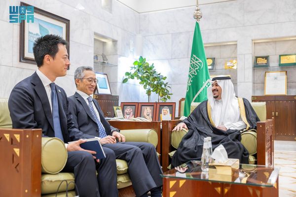 نائب أمير منطقة الرياض يستقبل سفير اليابان لدى المملكة