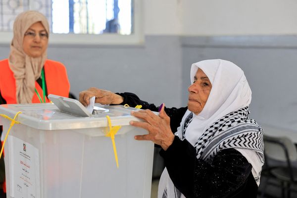 لجنة الانتخابات الفلسطينية تعلن النتائج النهائية