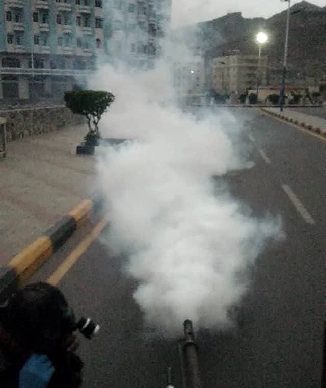 لليوم الرابع على التوالي.. استمرار حملة الرش الضبابي في مديرية التواهي