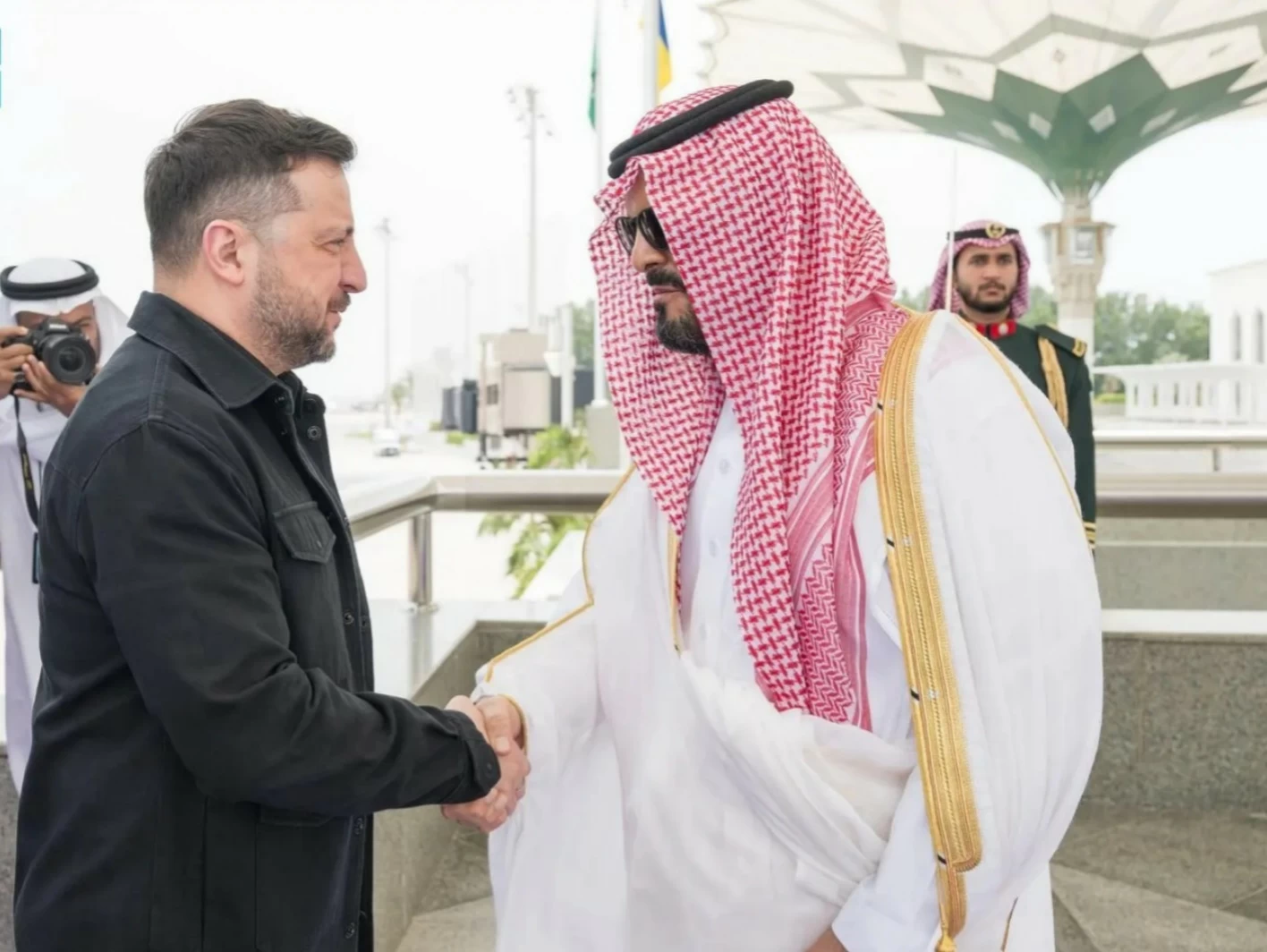 رئيس أوكرانيا يصل إلى جدة