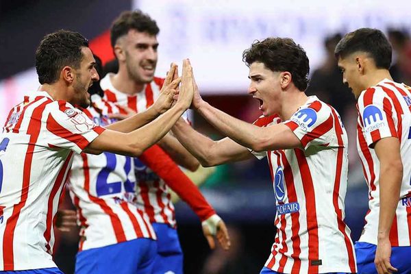تعيين أسطورة منتخب إسبانيا مستشارا رياضيا لأتلتيكو مدريد