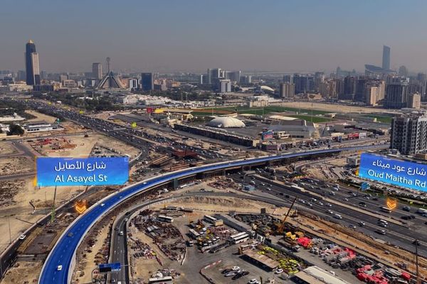 طرق دبي تفتتح جسرين جديدين في عود ميثاء والأصايل