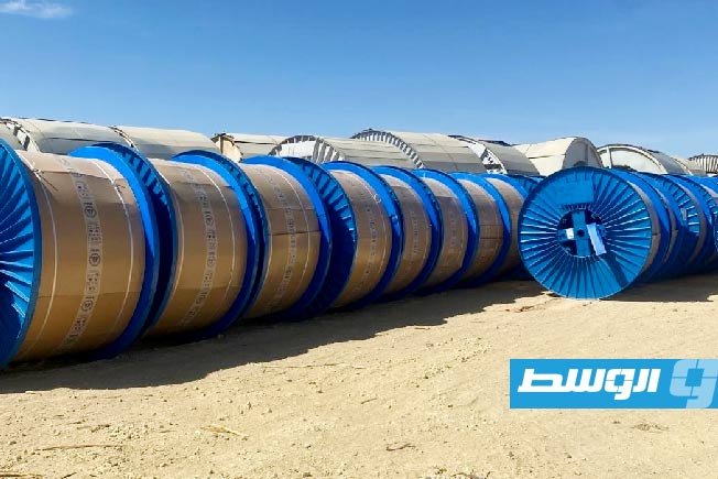 «الكهرباء»: صرف معدات لاستكمال خط غرب طرابلس