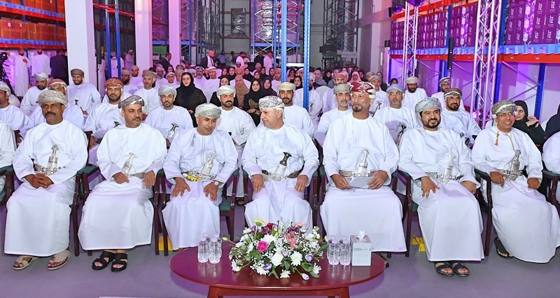 «الصحة» تفتتح مصنع «عز الدوائية» فـي مدينة نزوى الصناعية