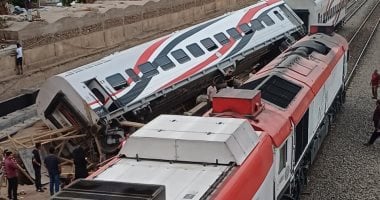إصابة 3 أشخاص فى انقلاب عربة قطار روسى بأسوان