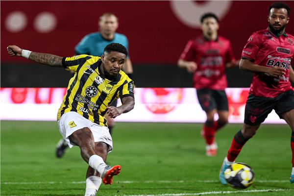 نهاية الوقت الإضافي بين اتحاد جدة والخلود بالتعادل وركلات الترجيح تحسم المتأهل