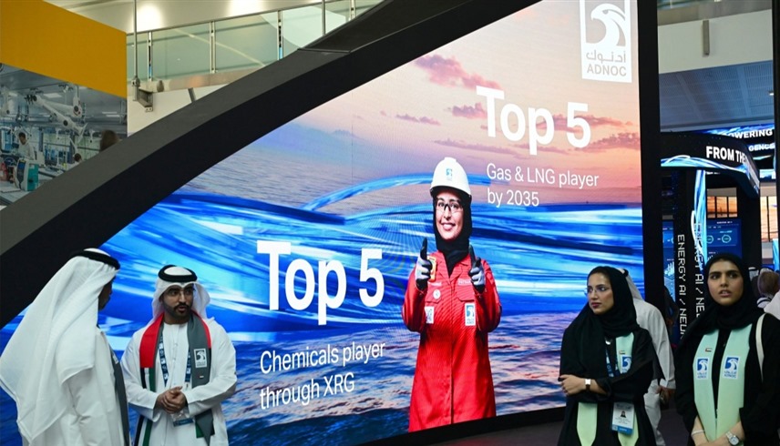 أدنوك تقترب من رفع الطاقة الإنتاجية للنفط الخام إلى 5 ملايين برميل يومياً