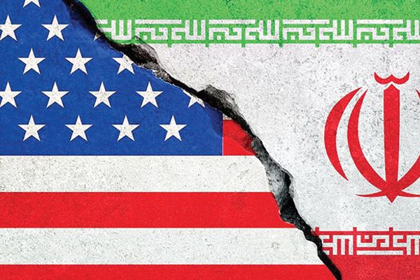إيران ترفض اتهامات الرئيس الأمريكي بشأن برنامجها الصاروخي وتصفها بـ"الأكاذيب الكبرى"