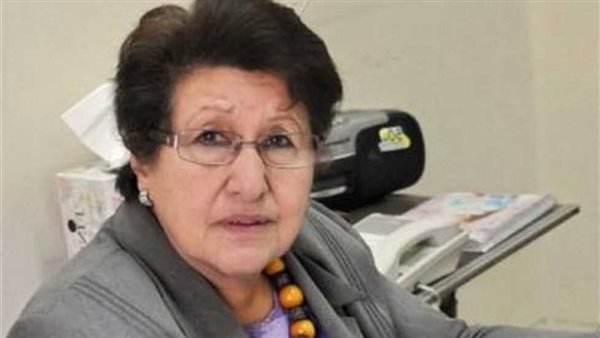 فريدة النقاش تطالب بتجنب القوائم المغلقة فى قانون المحليات