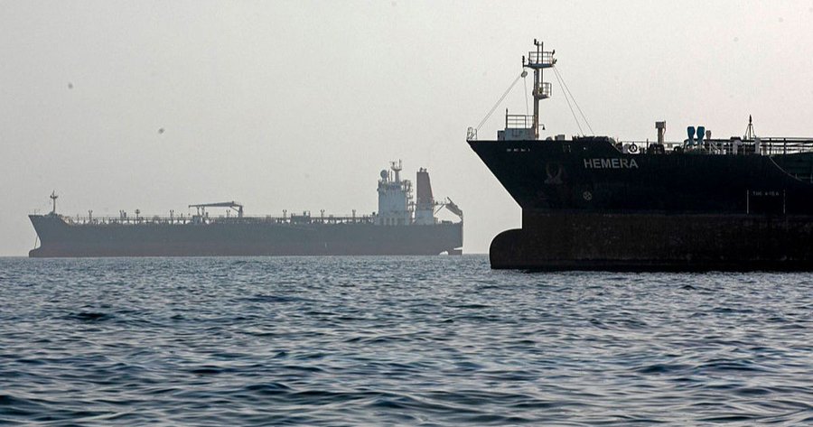 قطر تعارض فرض رسوم قانونية دائمة للعبور عبر مضيق هرمز