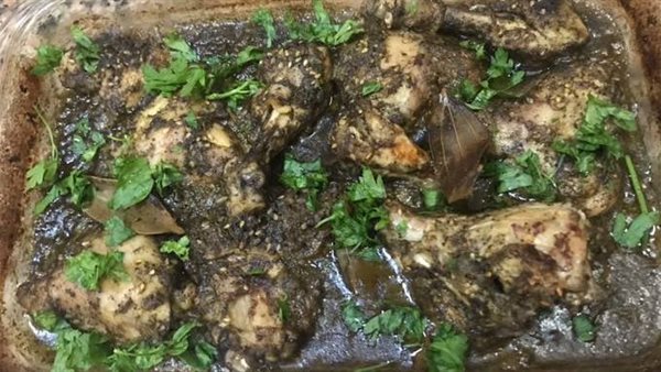 طريقة عمل صدور الدجاج بالزعتر وزيت الزيتون، أكلة خفيفة وسريعة التحضير