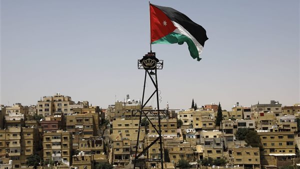 رئيس الأركان الأردني: لن نسمح باختراق أجوائنا وسنتعامل بحزم مع أي تهديد