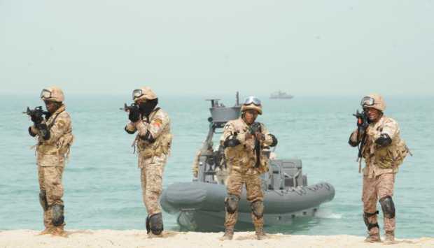 الجيش الكويتي: الدفاعات الجوية تتصدى لهجمات صاروخية ومسيرات