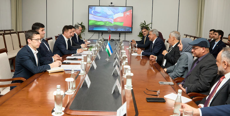 سلطنة عُمان تبحث تعزيز التكامل اللوجستي مع جمهورية أوزبكستان