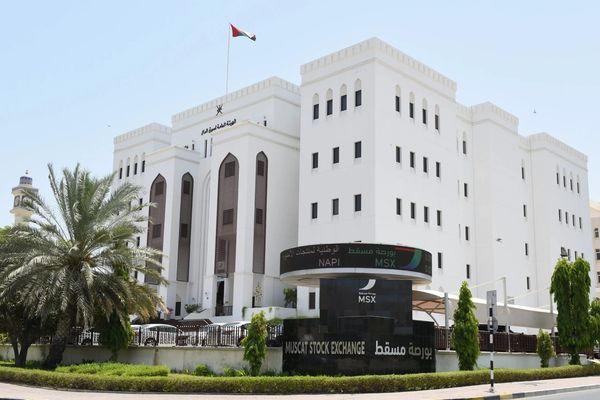 بدءًا من شهر يونيو المقبل ..تمديدُ ساعات التّداول ببورصة مسقط