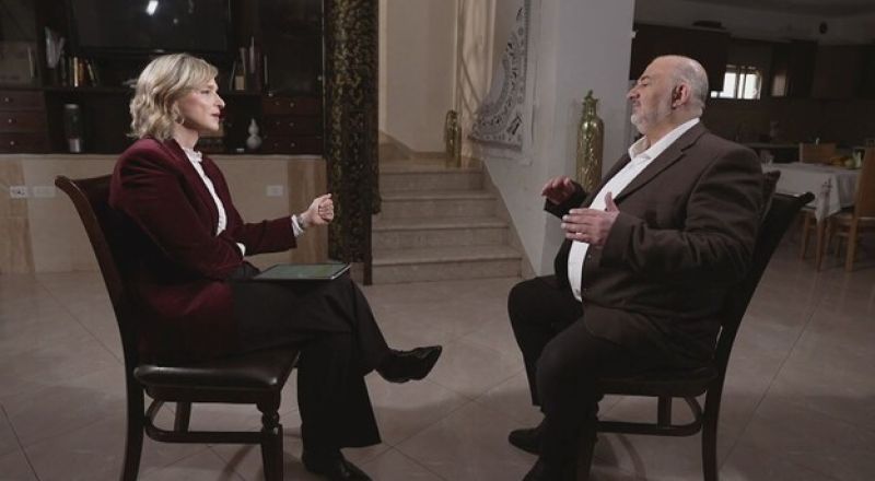 منصور عباس يكشف تفاصيل لقاءاته مع نتنياهو وضغوط خارجية: “محاضرة عن جابوتنسكي ومحاولات للتأثير على قراري السياسي”