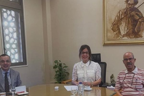 بعد أن فجرتها الـ"الدستور" وزيرة الثقافة تستقبل المترجم سمير عبدربه