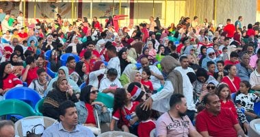 كل الناس بتقول يا رب.. الآلاف بمراكز شباب بورسعيد يؤازرون مصر أمام الأرجنتين