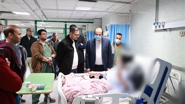 إحالة موظفين للتحقيق، تفاصيل جولة مفاجئة لنائب وزير الصحة بمستشفى السلام ومركز أهالينا