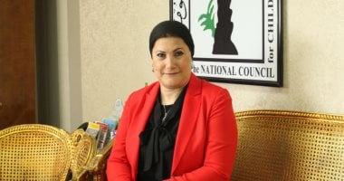 جامعة القاهرة تكرّم الدكتورة سحر السنباطي تقديرًا لجهودها في حماية الأطفال