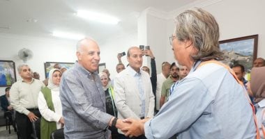 محافظ أسيوط يستقبل وزير الري لتفقد اللمسات النهائية بقناطر ديروط الجديدة