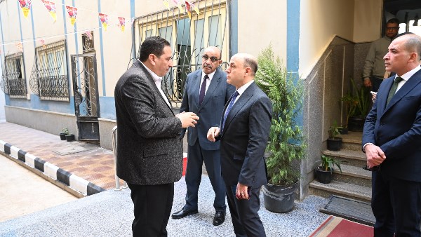 محافظ الغربية يواصل جولاته اليومية ويتابع انتظام العمل برئاسة مركز ومدينة بسيون