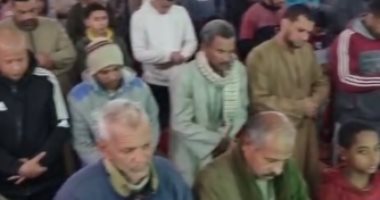 خشوع وأجواء روحانية فى أول تراويح من مسجد الإيمان بسوهاج