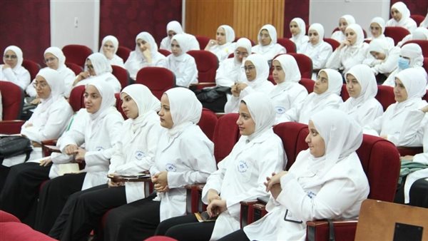 صندوق مكافحة الإدمان ينظم ورش تدريبية لطلاب المعهد القومي للأورام