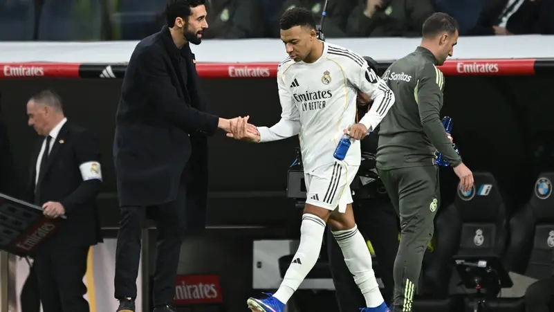 أربيلوا قبل برشلونة: "خائن" يعيش وسط لاعبي ريال مدريد