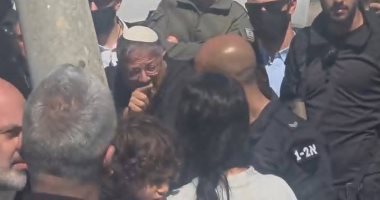 وزير إسرائيلي يقتحم يافا ويهدد الفلسطينيين: أنا صاحب الأرض وليس أنتم