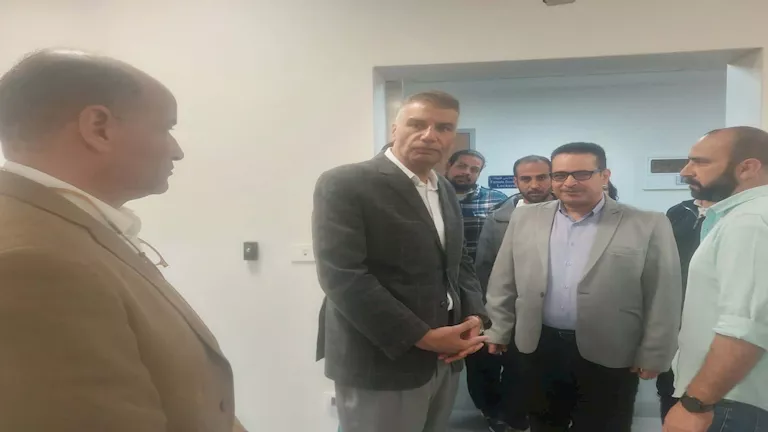 محافظ جنوب سيناء يتفقد مستشفى نويبع ومائدة رحمن (صور)