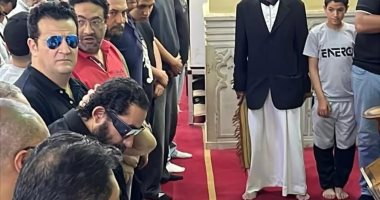 أشرف زكى: لا نمنع أحدا من تقديم واجب العزاء ولكن نرفض فرض نفسه فى مناسبات أسرية