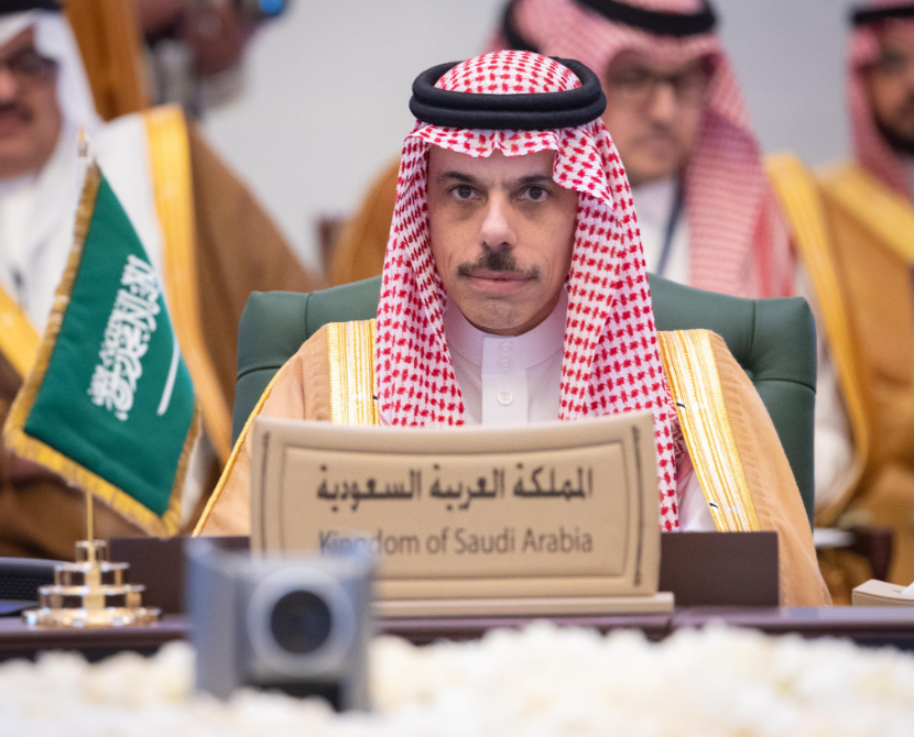 100 عام من الشراكة.. وزير الخارجية يصل أثينا في زيارة تاريخية