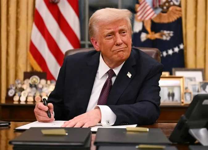 البيت الأبيض: ترامب يواصل تقييم العملية العسكرية في إيران ويدرس كل الخيارات