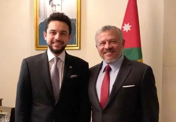 الاسواق الحرة الاردنية تهنئ جلالة الملك وولي العهد بمناسبة عيد الاضحى المبارك