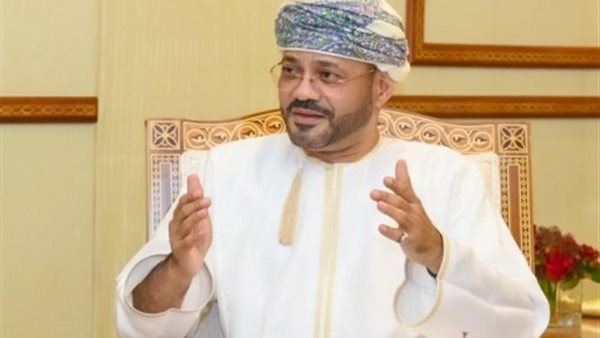 على غرار قلما وسنغافورة.. سلطنة عُمان تقبل بجمع رسوم من هرمز