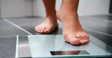 زيادة الوزن لدى الشباب.. دراسة توضح مخاطرها على الصحة وطرق الوقاية