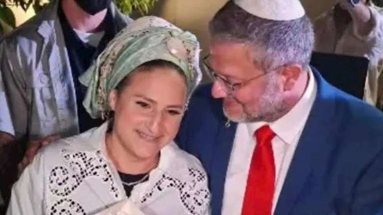 حفل عيد ميلاد بن غفير يثير الجدل بسبب كعكة "المشنقة"